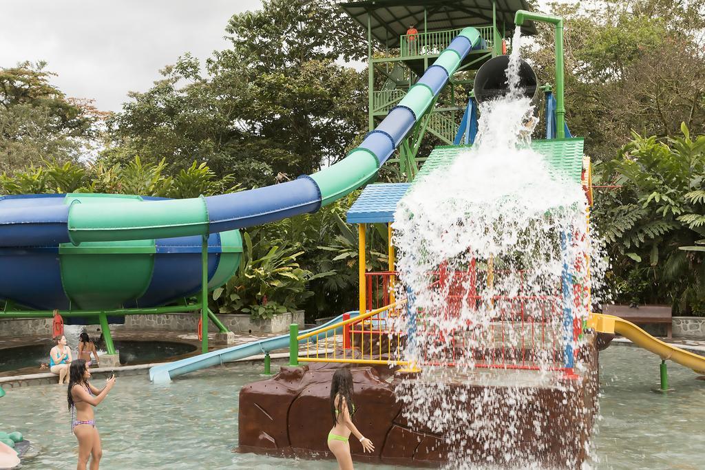 Baldi Hot Springs Hotel & Spa La Fortuna ภายนอก รูปภาพ